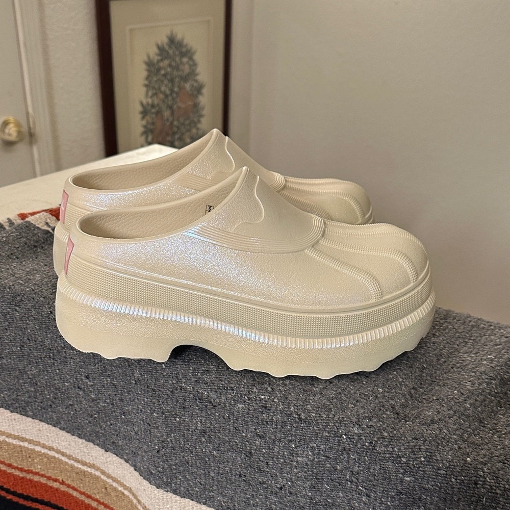 Sorel Caribou Platform Slip-On Clogs Shoes - BRAND NEW